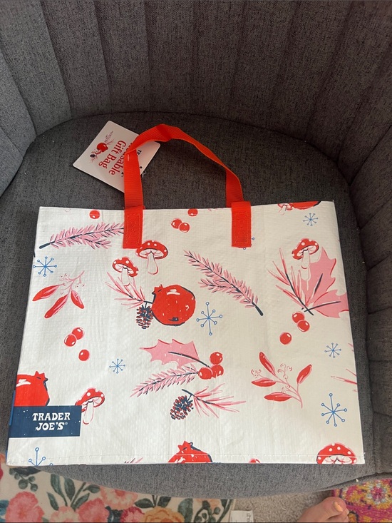 Trader Joe'S Handbags - NWT Trader Joe’s holiday gift bag
